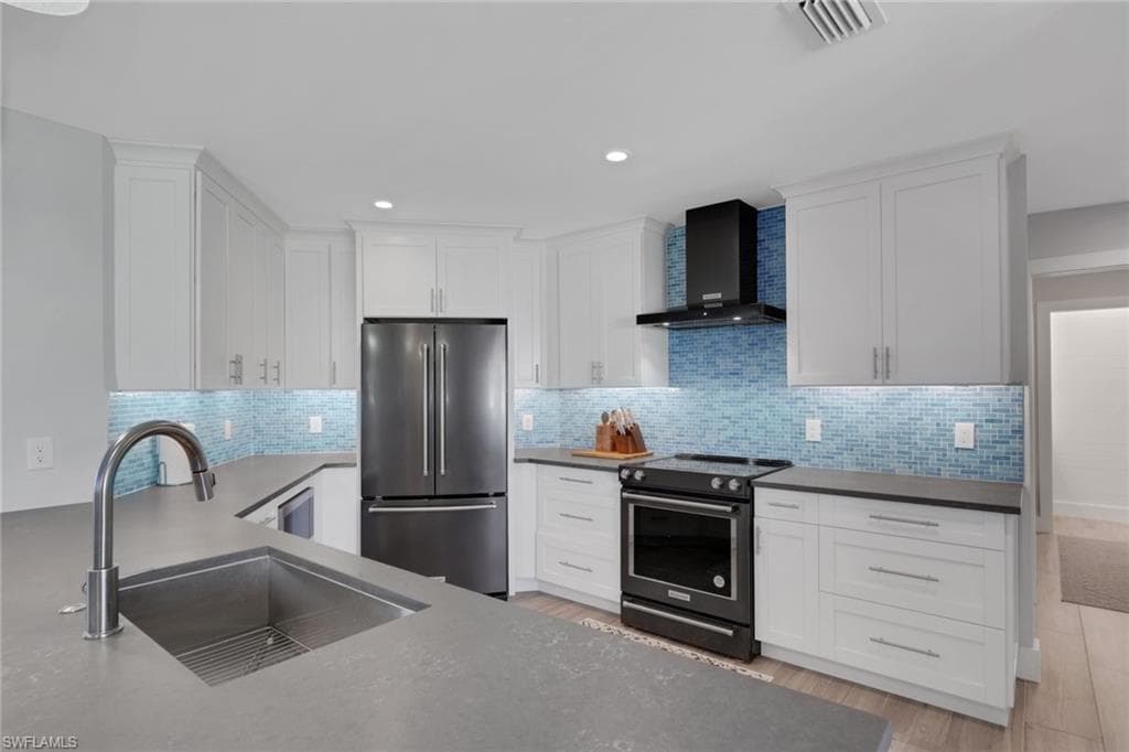 27129 Holly LN-13