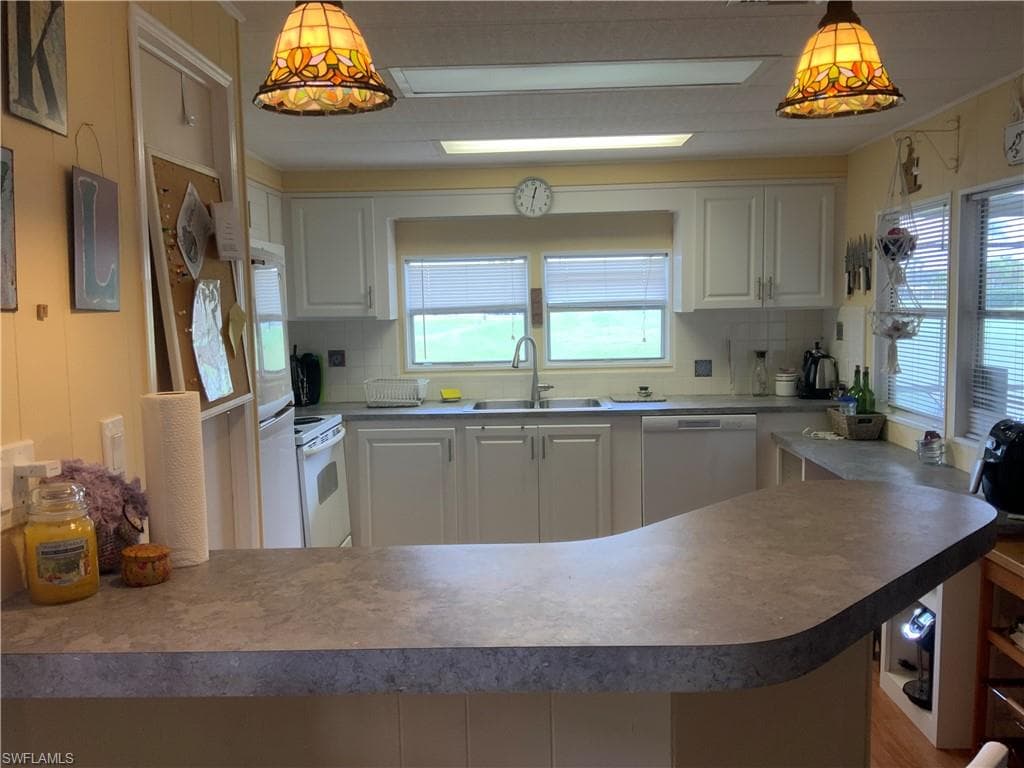 250 Palmer BLVD-1