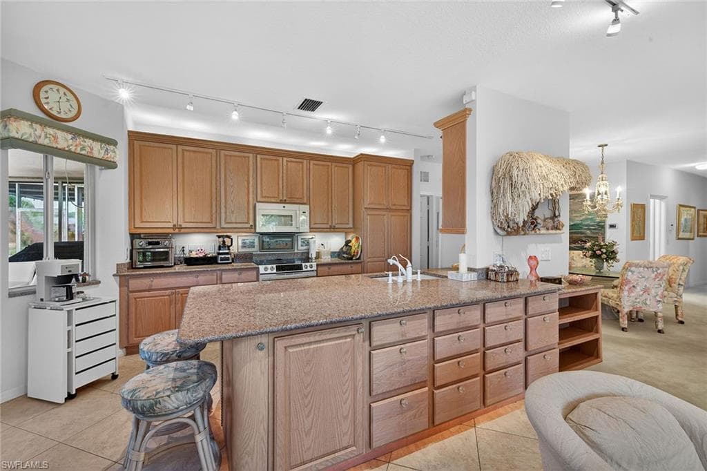 9560 Village View BLVD-3
