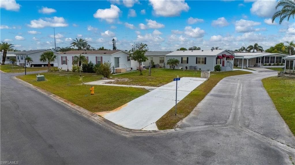 1000 Kings HWY-2
