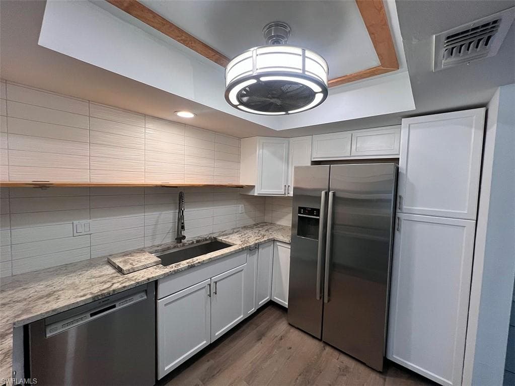 3906 SE 11th PL 606-2