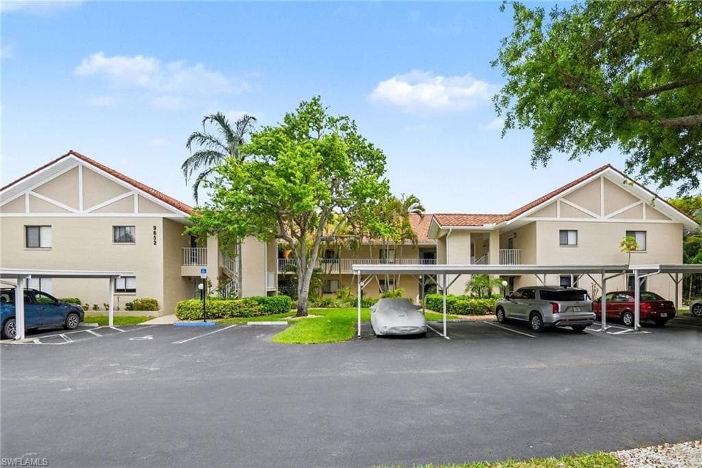 9652 Windsor Gardens LN 203-40