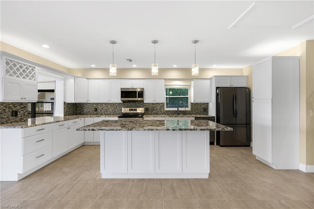 3461 Lakeview DR-12