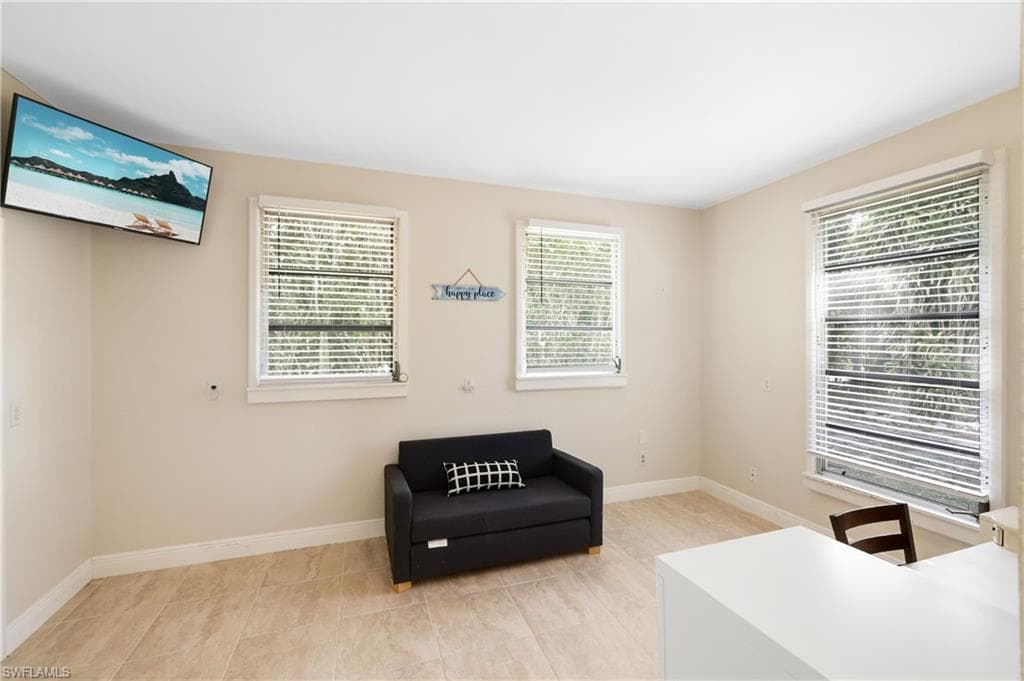 3461 Lakeview DR-25