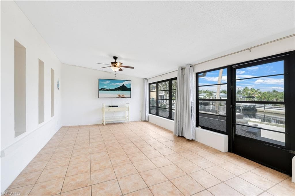3461 Lakeview DR-19
