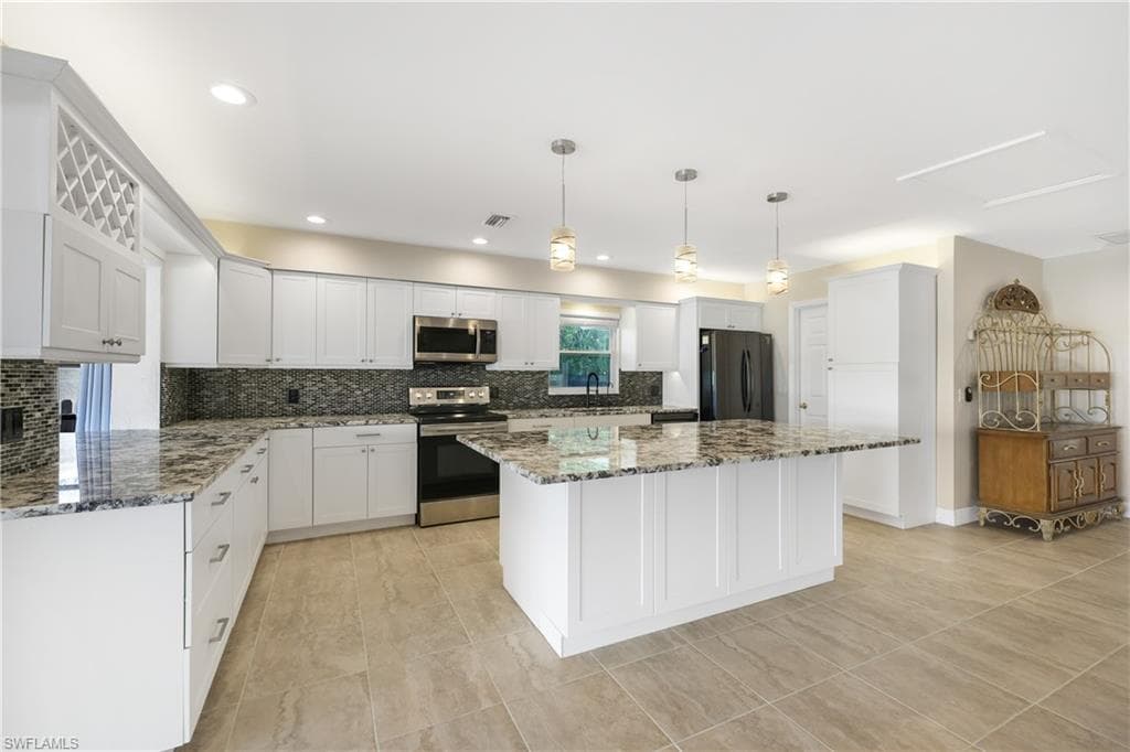 3461 Lakeview DR-13