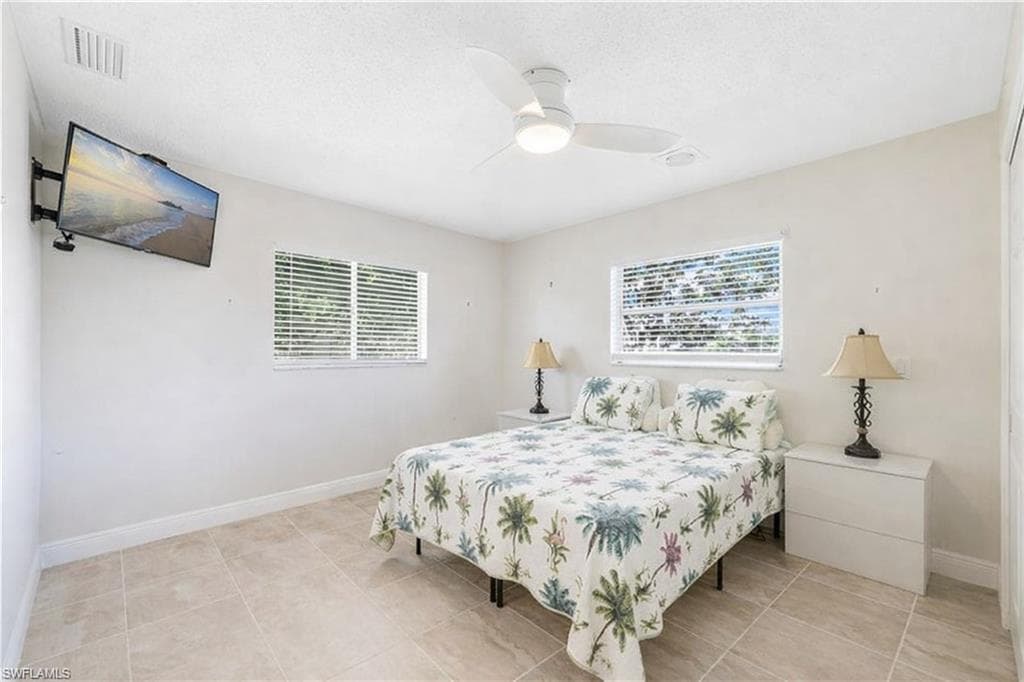 3461 Lakeview DR-28