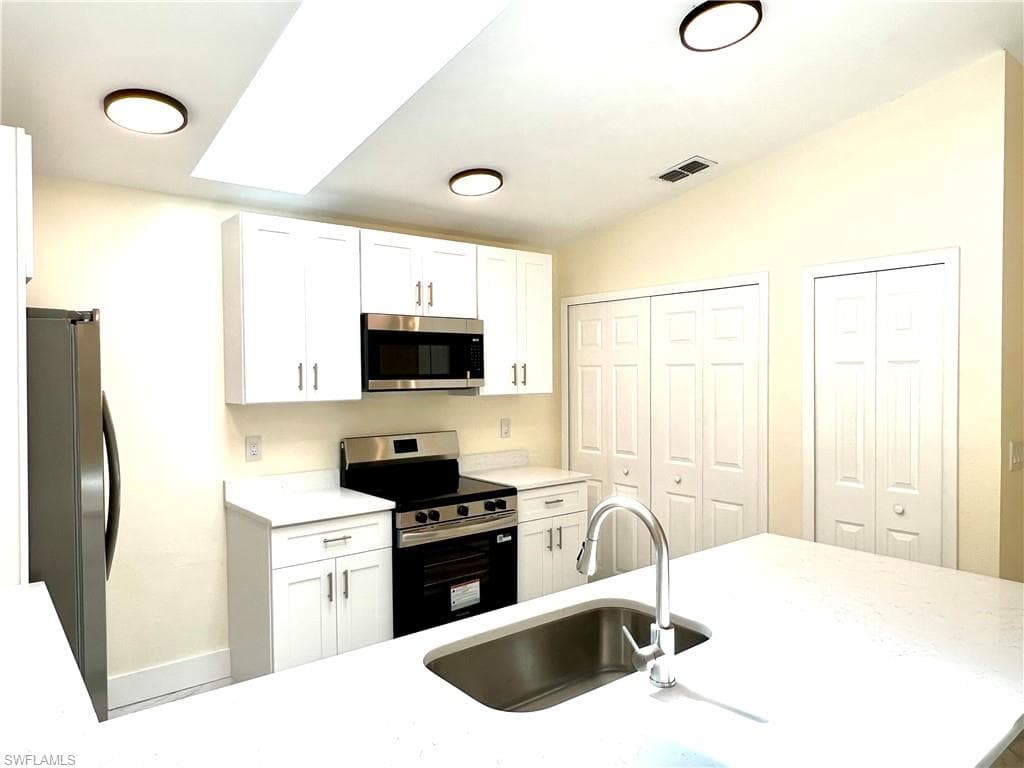 17503 Village Inlet CT-8