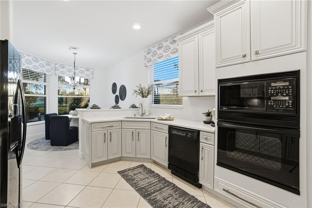 4828 Cerromar DR-16