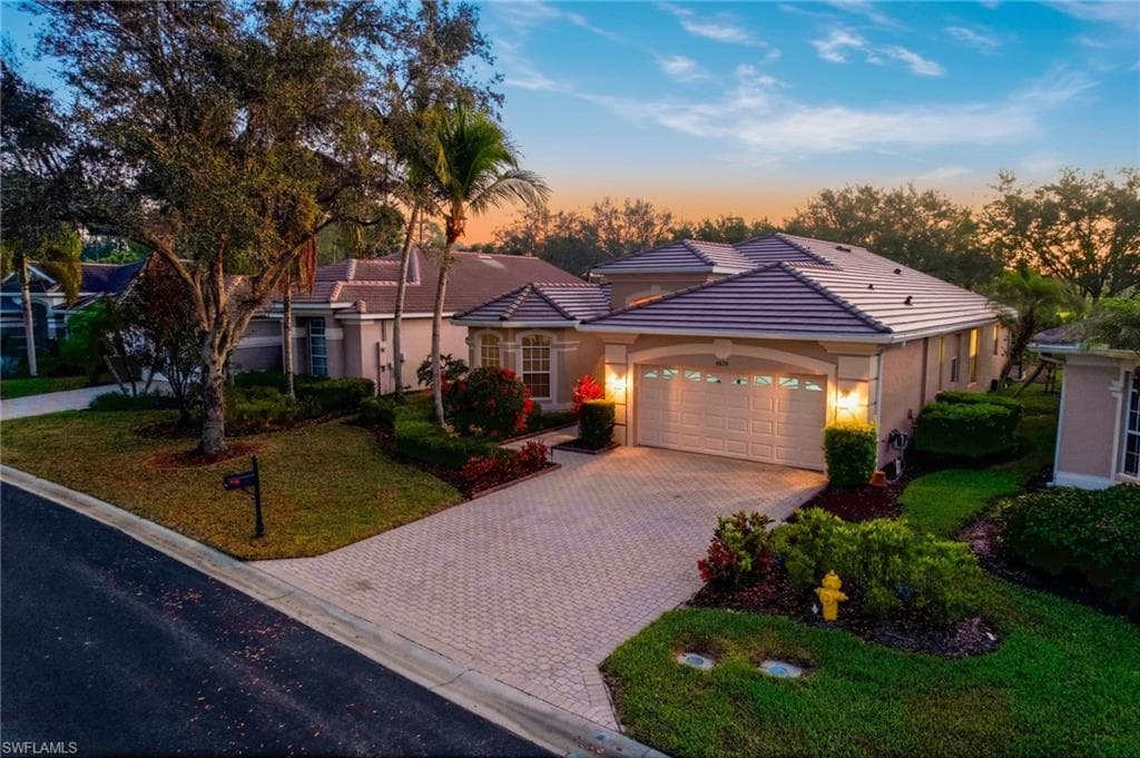4828 Cerromar DR-44