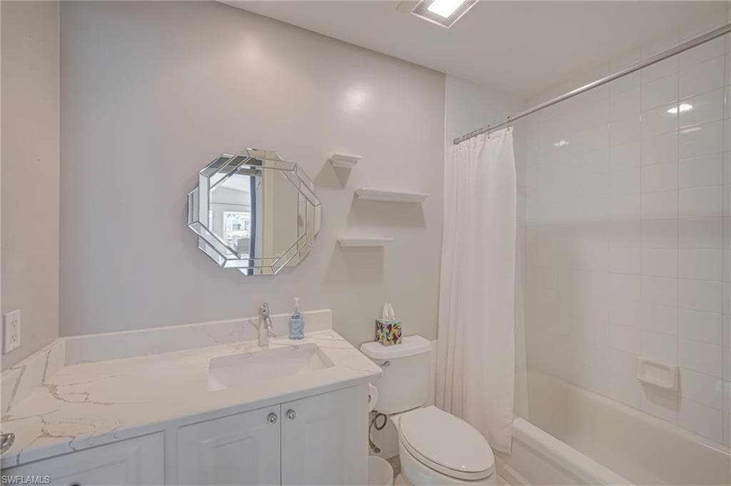 4756 San Carlo CT-21