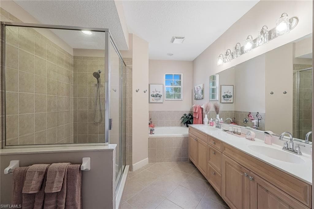 16580 Crownsbury WAY 202-11