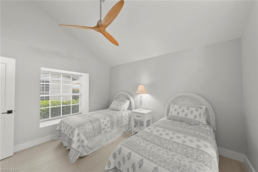 27260 Enclave DR-20