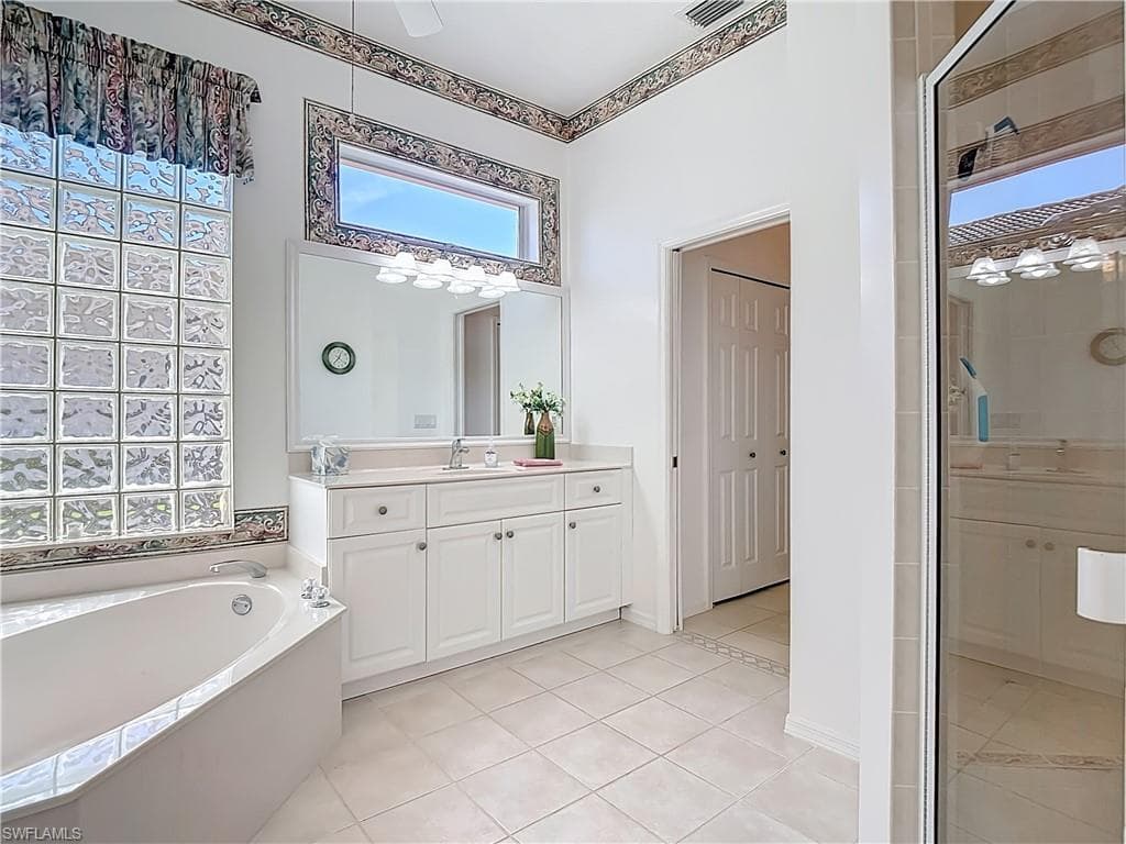 2240 Palo Duro BLVD-30