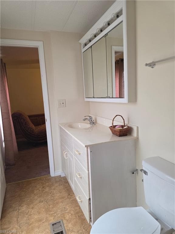 8290 Nault RD-15