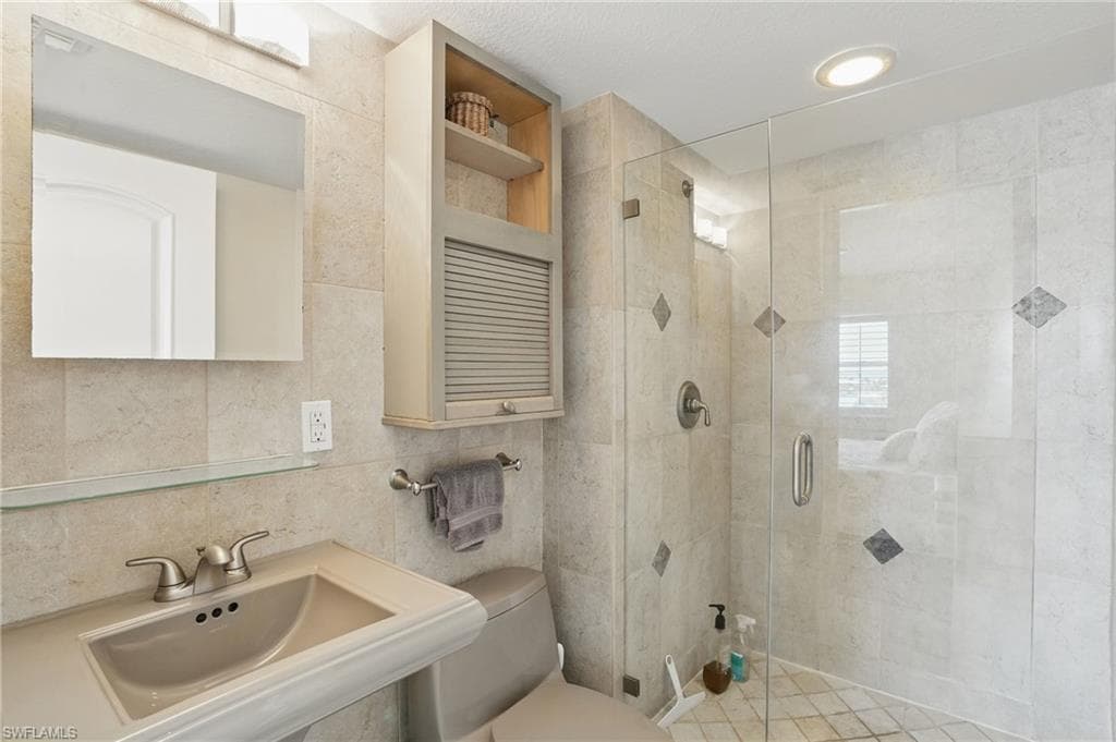 6891 Estero BLVD 362-14