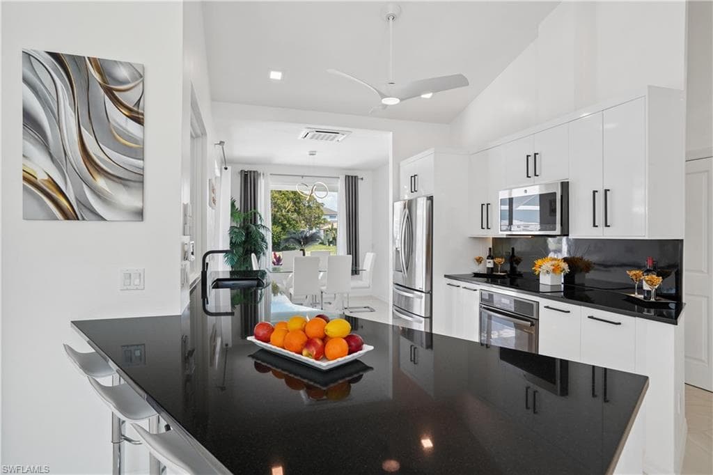 1775 Waterfall CT-12