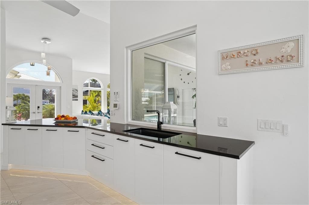 1775 Waterfall CT-15