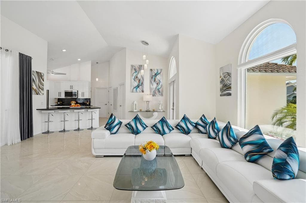 1775 Waterfall CT-11