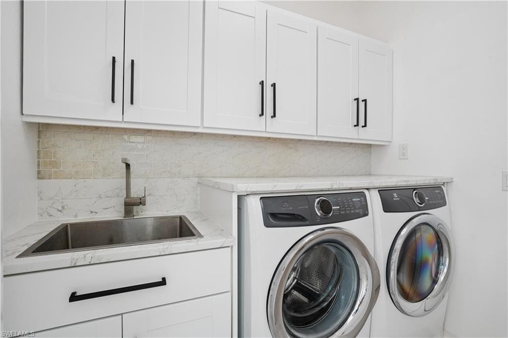 1775 Waterfall CT-17