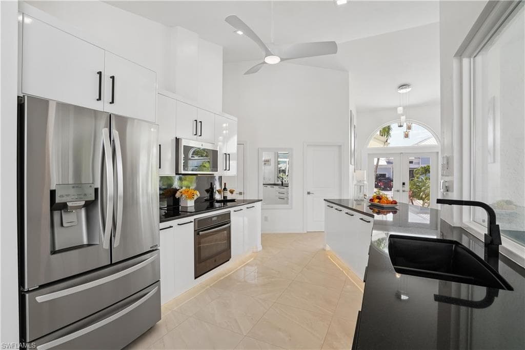 1775 Waterfall CT-14
