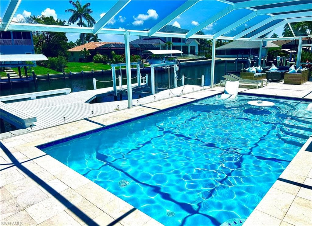 1775 Waterfall CT-30