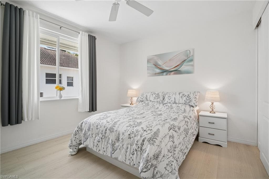 1775 Waterfall CT-24