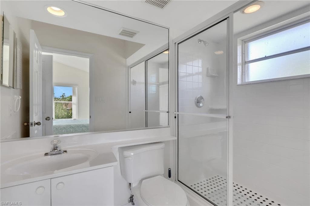 3588 Corinthian WAY-22
