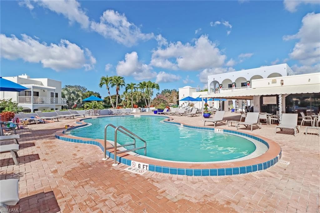3588 Corinthian WAY-41