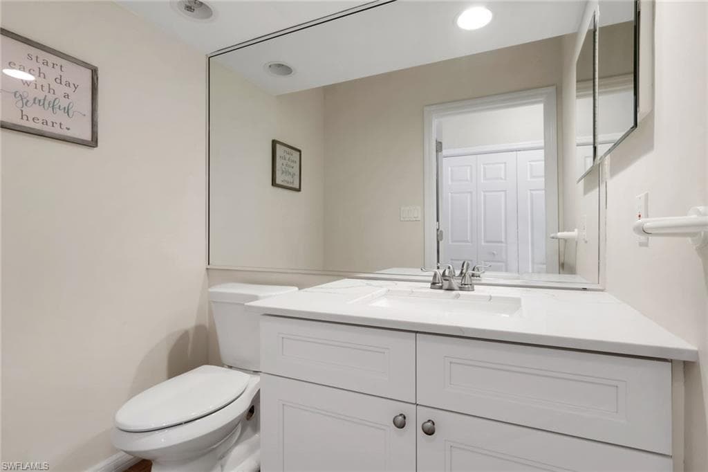 3588 Corinthian WAY-16