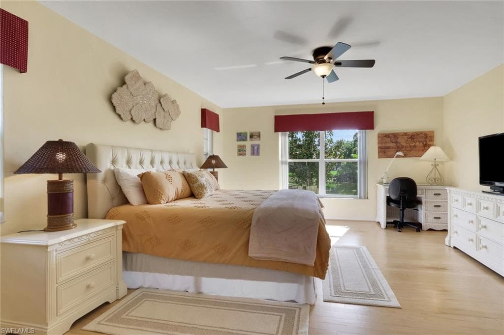 3588 Corinthian WAY-15