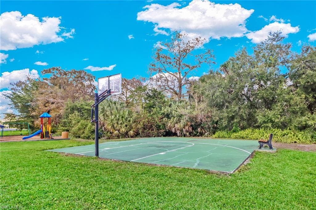 3588 Corinthian WAY-35