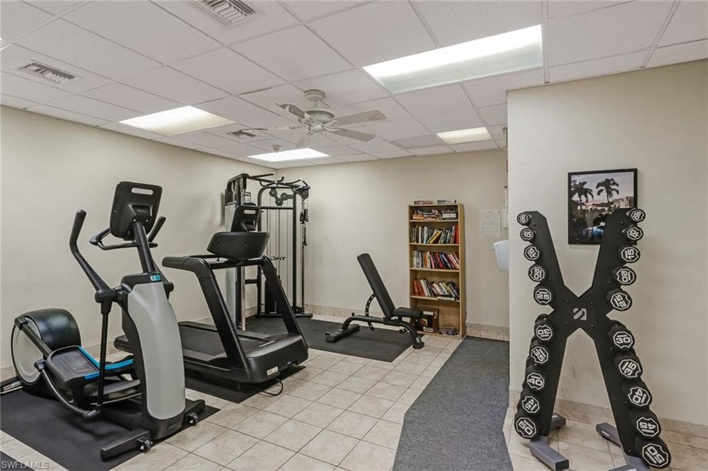 3588 Corinthian WAY-39