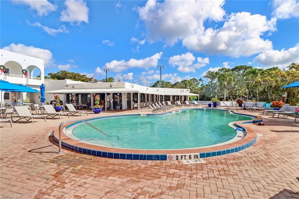 3588 Corinthian WAY-34
