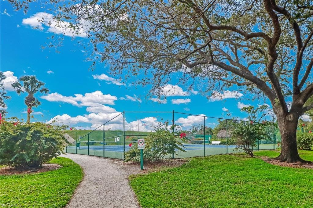 3588 Corinthian WAY-38