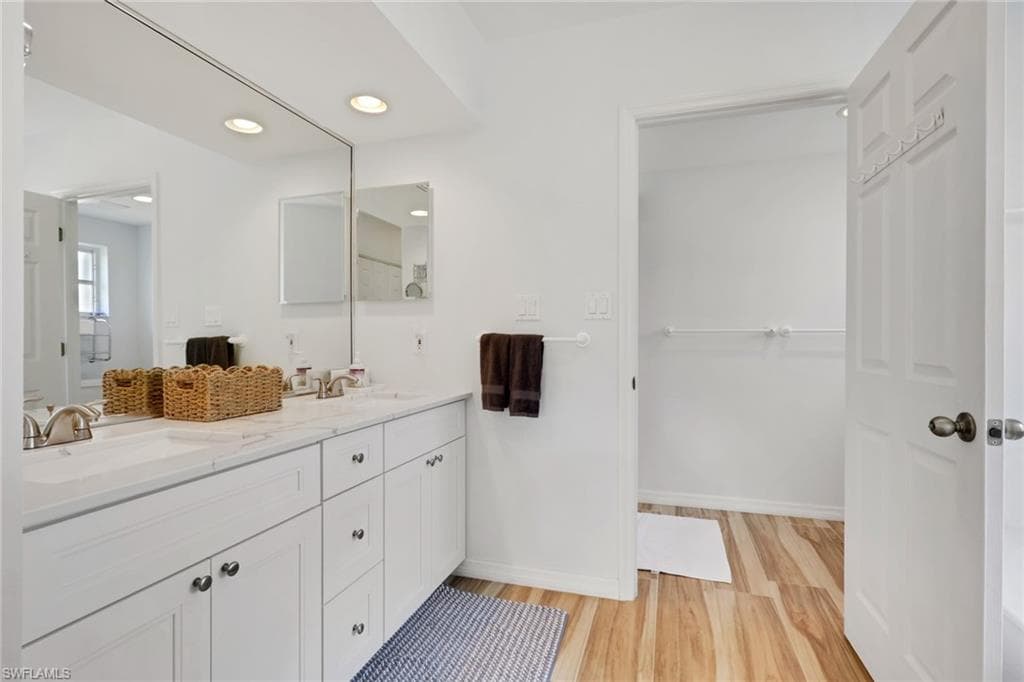 3588 Corinthian WAY-7