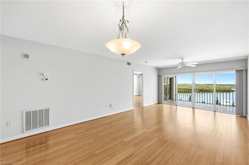 13105 Vanderbilt DR 407-7