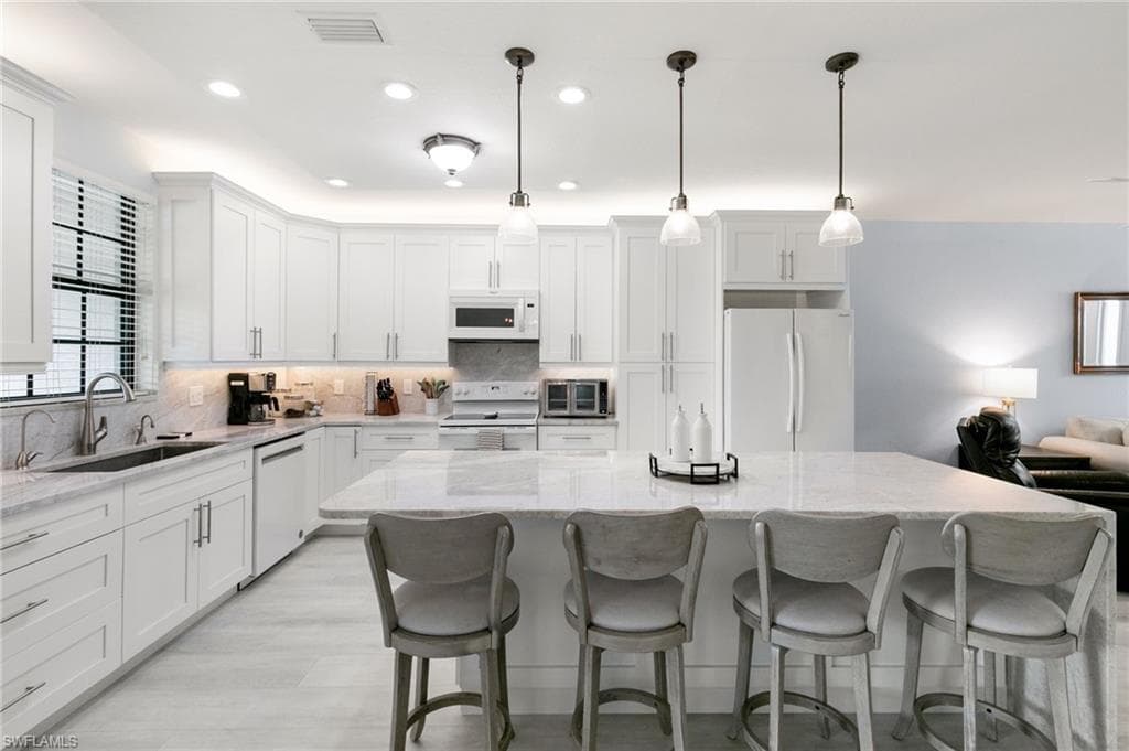 15068 Summit Place CIR-6