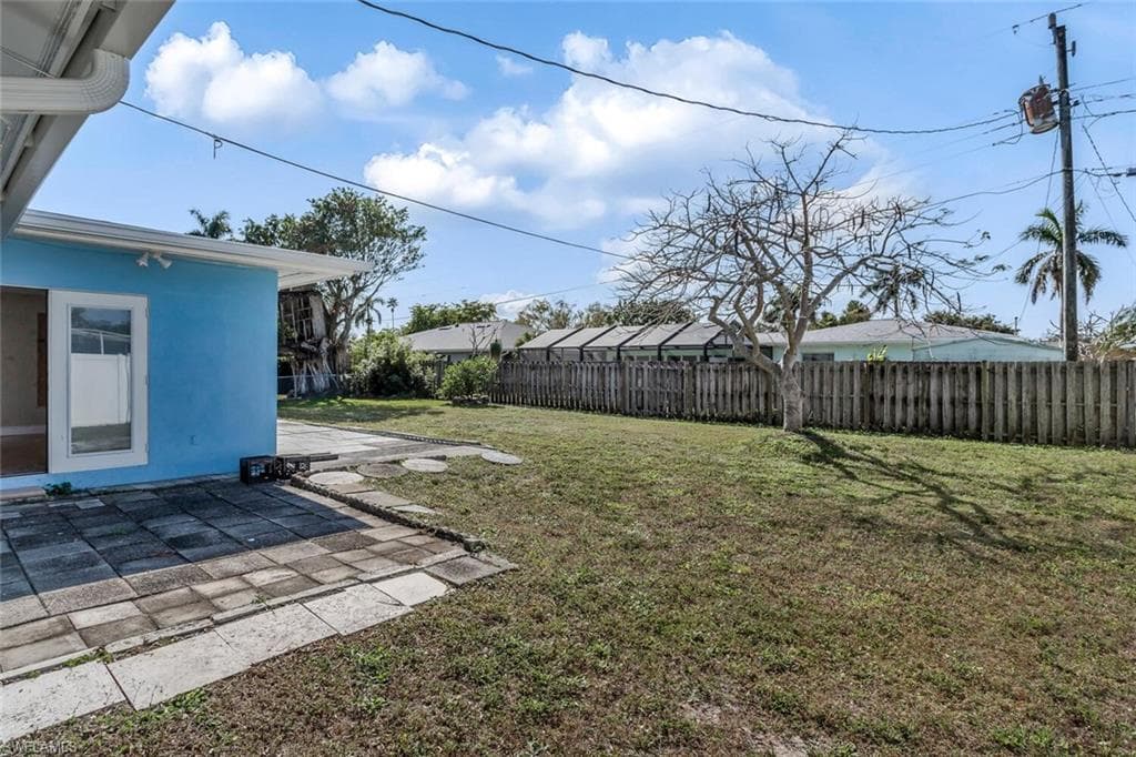 806 Entrada DR N-16
