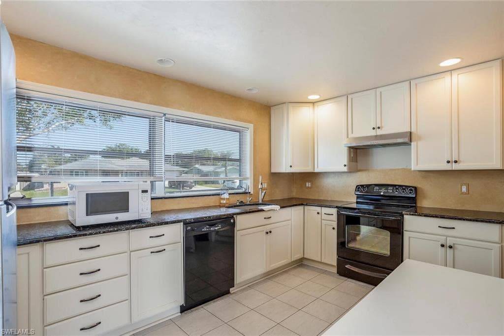 806 Entrada DR N-9