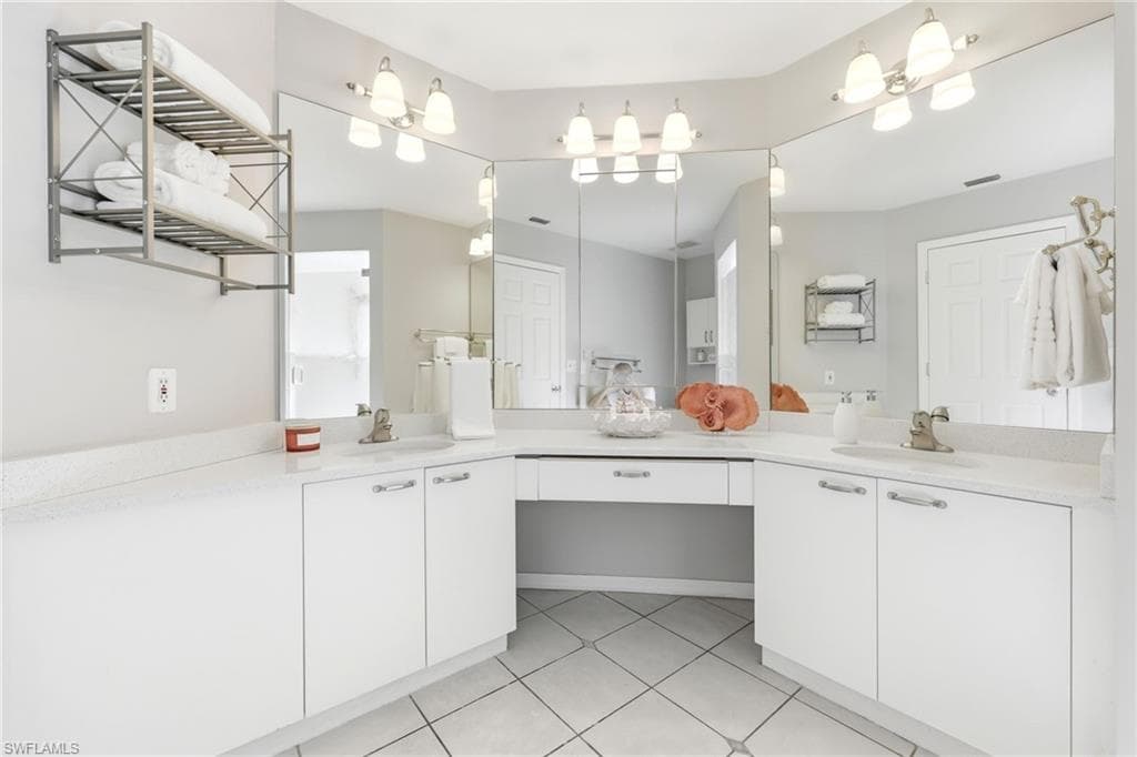 2860 Citrus Lake DR R204-22
