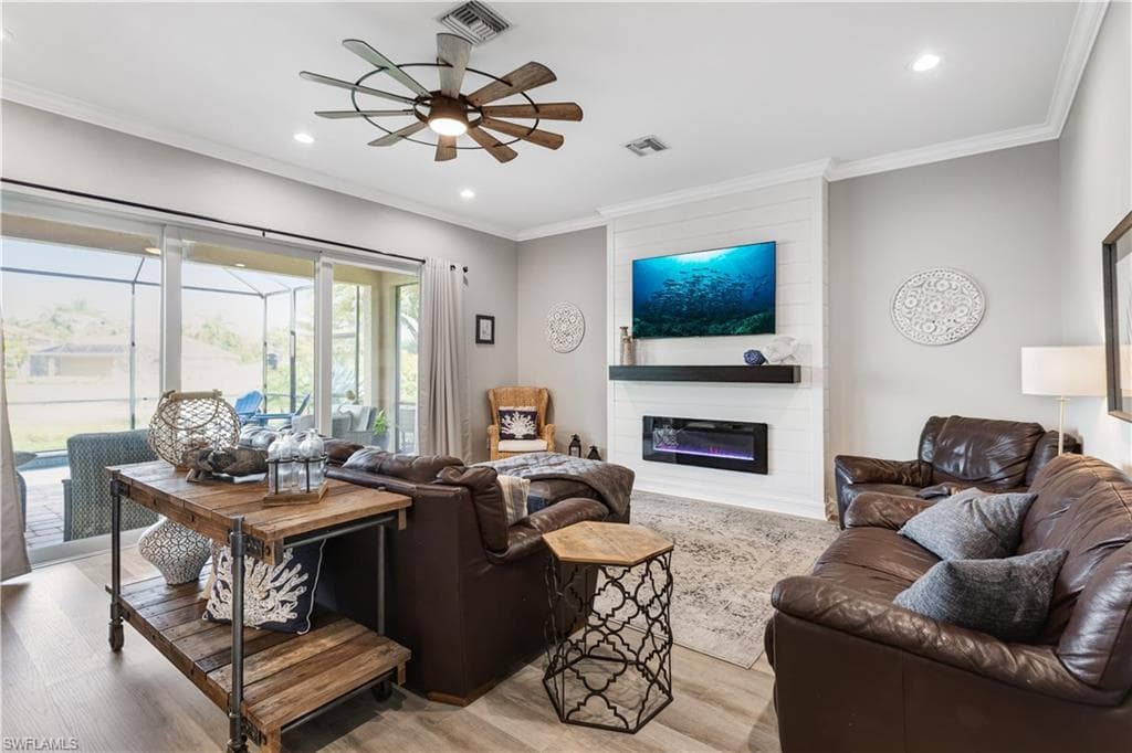 3061 Scarlet Oak PL-4