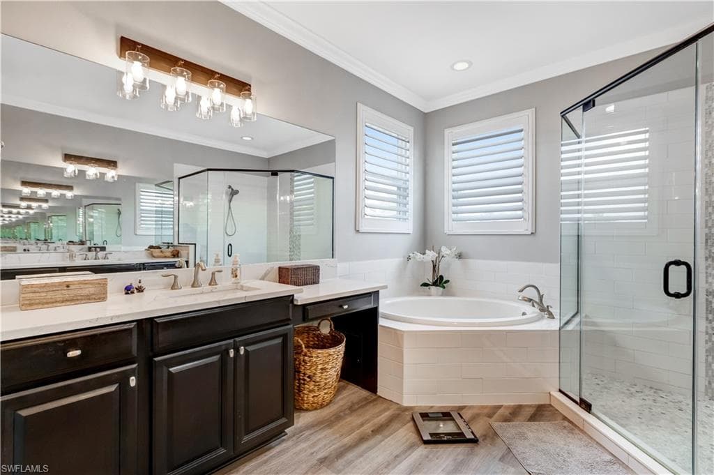3061 Scarlet Oak PL-24