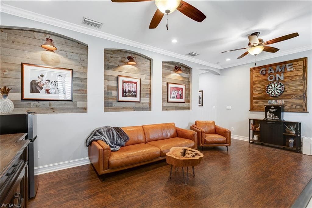 3061 Scarlet Oak PL-20