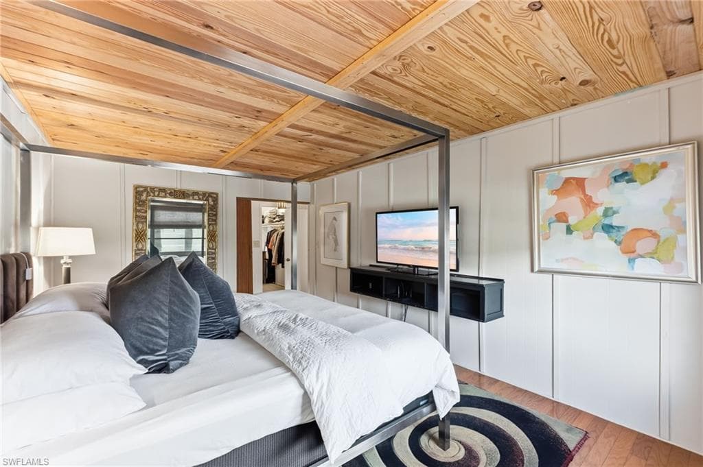 1702 Hill AVE-6