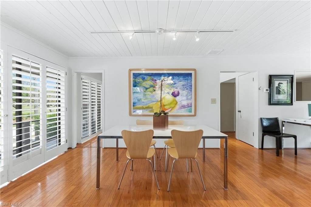 1702 Hill AVE-13