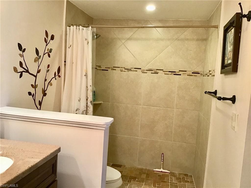 440 Fox Haven DR 2106-18