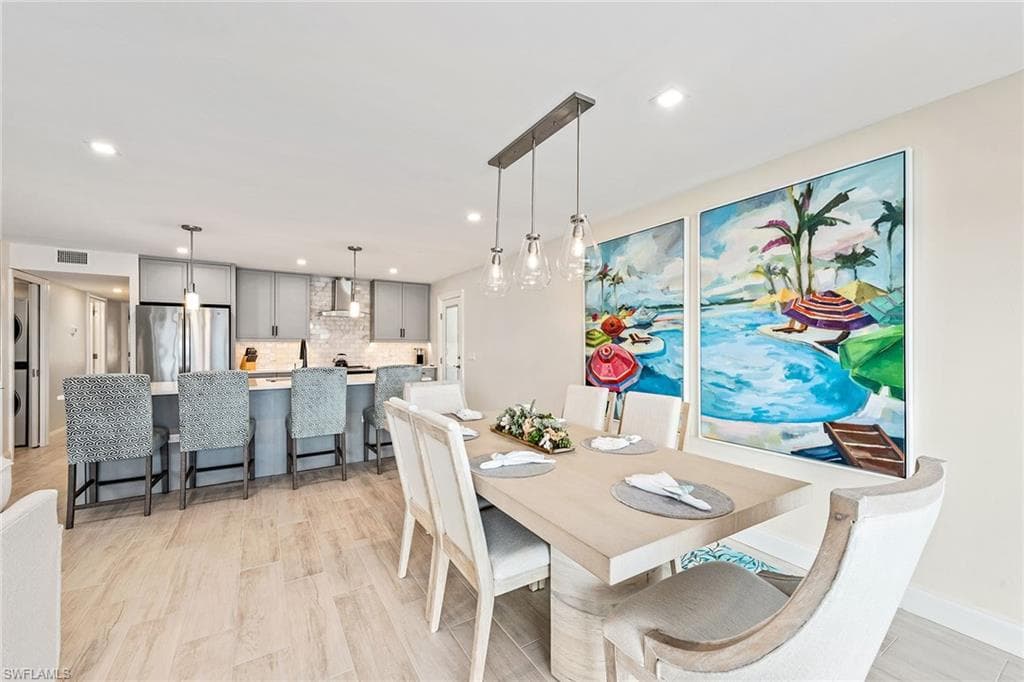 2850 Gulf Shore BLVD N 102-7
