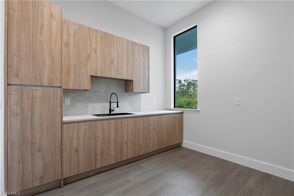 3168 56th AVE NE-20