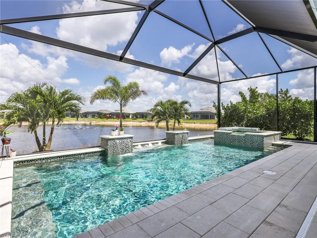 9257 Cayman DR-22